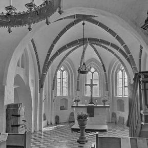 Unsere Serie: Kirche im Urlaub - Dorfkirche in Groß Zicker auf der Insel Rügen nutzt, natürlich in der Regel aus den umliegenden Gärten.