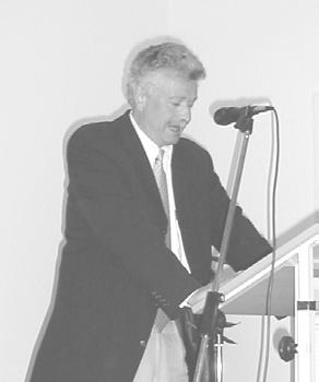 Sommersemester 2004 Vorlesungen: Einführung in die Versicherungsinformatik Prof. Dr. Gottfried Koch, Harald Donner Online-Insurance Dr.