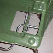 Der charakteristische Fußpedalöffner sorgt durch einen verbauten Stoßdämpfer an der Behälterunterseite für ein sanftes Öffnen und Schließen des Behälterdeckels.
