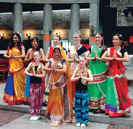 Turnen & Gymnastik Bollywood Die Bollywood Ladies performten am 12.05.2018 im Kulturzentrum Guardini90 in Großhadern.