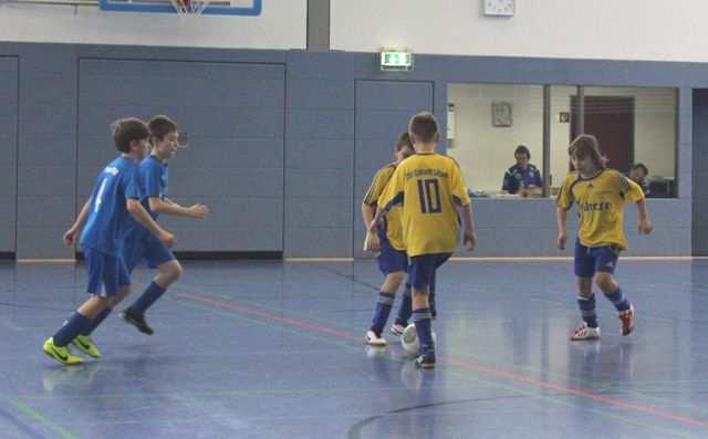 10 B TuS Pegau 1903 II SG Rotation Leipzig 0 : 0 11 A Böhlitz-Ehrenberg I Eintr. Leipzig Süd (M) 2 : 1 12 B Böhlitz-Ehrenberg II TSV Eintracht Lützen 0 : 3 Abschlusstabellen Vorrunde: Gruppe A Pkt.