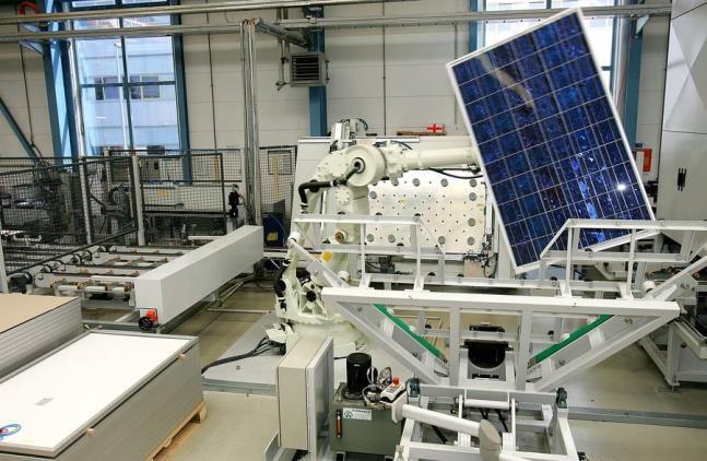 1. Swissolar, Schweizerischer Fachverband für Sonnenenergie Aufgaben: Interessenvertretung der schweizerischen Solarbranche in den Bereichen