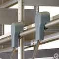 dauerhafte Stufen-Holmverbindung n sicherer Stand durch 2 selbstarretierende Bremsrollen, Durchmesser 80 n laufruhiges Fahrwerk am oberen Ende n Leiter senkrecht am Regal abstellbar n  m 2,80