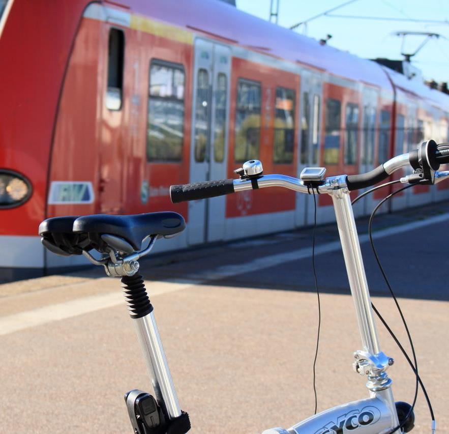 RTW PLUS 3: Stationen Die Ausstattung geplanter RTW-Stationen unter bike+ride-gesichtspunkten macht auch den ÖPNV attraktiver.