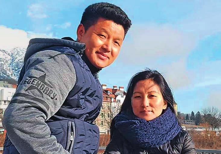 Unsere neuen Pächter auf der Sudetendeutschen Hütte Ang Kami Lama und seine Frau Pasang lhamu Sherpa sind beide in Nepal geboren und aufgewachsen.