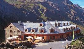 HÜTTEN Besuchen Sie die Hütten und Häuser der Sektion Schwaben Silvretta Jamtalhütte (2165 m) Mitte Feb.