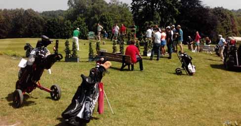 06.2015 auf dem Ostplatz des Golf Club Hubbelrath erfordert von dem Greenkeeping spezielle Vorbereitungen, um den Platz zum richtigen Zeitpunkt in einem hervorragenden Zustand zu präsentieren. Ca.