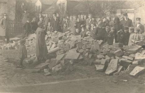 gegen F Oktober: Reichsexekution gegen Sachsen