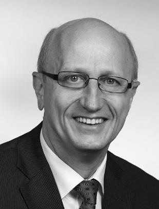 Peter Kostelka ist seit 2001 Volksanwalt und seit 2009 Generalsekretär der einzigen weltweit tätigen Vereinigung von Ombudsmännern» International Ombudsman Institut «, das seit 2009 seinen Sitz in