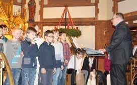 2018 fanden sich die Schülerinnen und Schüler der Klasse 5d in der Pfarrkirche Sankt Trinitatis mit Ihrem Musiklehrer Herrn Meyer zusammen, um ihre Eltern, Großeltern, Geschwister, Lehrer und