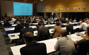 Seite 6 Das Auditorium während des Referats von Dr. Hans-Jörg Dennig, phi Engineering Services AG.