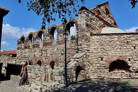 unter dem Namen Odessos durch die Kolonisten aus der kleinasiatischen Stadt Milet gegründet.