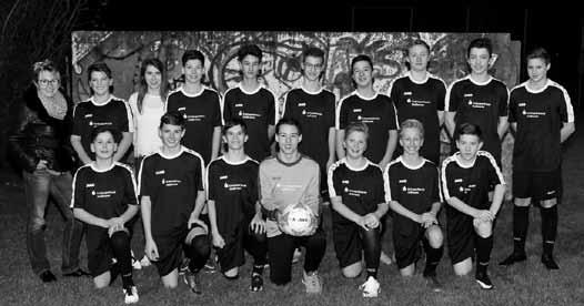 Jugendfußball SGM Schwaigern/Oberes Leintal C-Junioren mit neuen Trikots. 286 Bewerbungen gingen für die Spendenaktion Dein Verein. Dein Trikot. bei der Kreissparkasse Heilbronn ein.