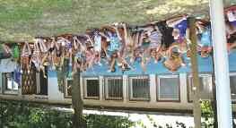 Beim anschließenden Fest im Schwimmbad hatten alle Einwohner und Gäste viel Spaß bei bestem Sommerwetter.