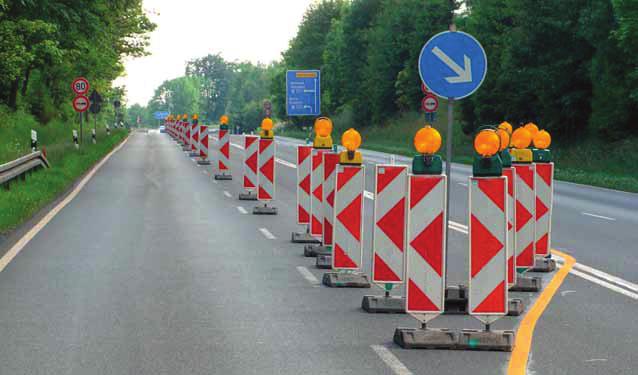 Vorschriftzeichen Gehweg Gehweg Regelplan BI/14: Eine fachgerechte Verkehrsführung durch (einseitige) Leitbaken und gelbe Markierungen sorgt in der Regel für eine zweifelsfreie Erkennbarkeit der