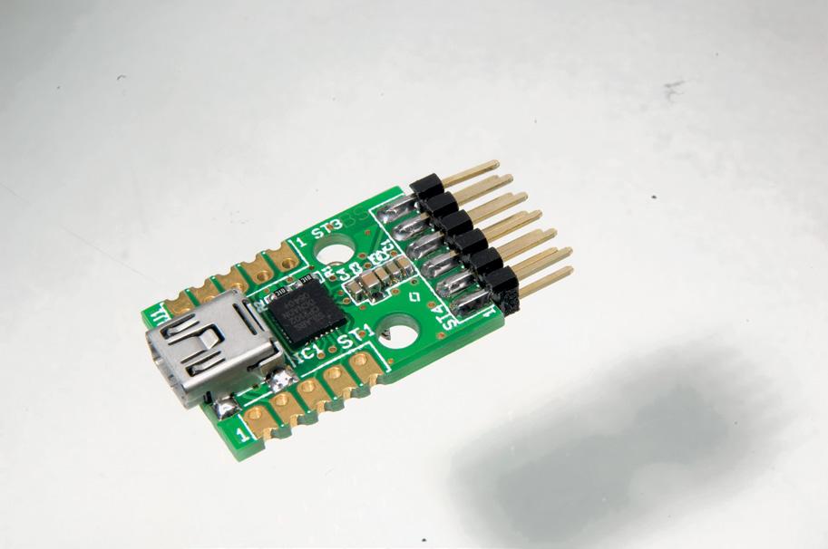 Die zur Standardbestückung einer Arduino-kompatiblen Plattform gehörende LED 1 (Arduino: D13) deutet dies an, sie bildet auch die Bild 1: Schaltplan des ELVuino für den normalen Programmier- und