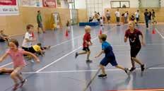 Auch in diesem Jahr waren wieder 20 Kinder aus den Handball- AGs der sieben Barsinghäuser Grundschulen am Start und rannten, übten und spielten gemeinsam mit den 20 HVB-Maxis in ihrem großen