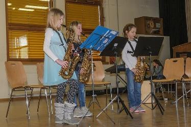 August 2015 gemeinsame Musikschule Hergiswil-Menznau in den meisten Bereichen als überwiegend gut bis sehr gut beurteilt wurde.