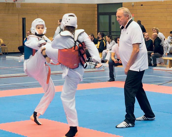 Taekwondo Abteilungsleiter: Peter Bauer Tel. 0176-32755700 Hier geht s zum Film Liebe Taekwondo Sportler, nachfolgend noch eine kleine Rück - schau auf die Aktivitäten zum Jahres - ende 2016. 3. Int.
