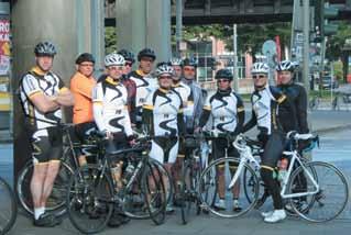 Radsport Cyclassics 2014 In diesem Jahr ist unsere Radsporttruppe auf der 100-Kilometer-Strecke angetreten. Das Ziel war, die 3-Stunden- Marke zu knacken.