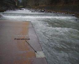 einführung Einführung Das im August 2005 in grossen Teilen der Schweiz aufgetretene Extremhochwasser hat im Kanton Uri zu grossen Überschwemmungen und Schäden (Bezzola & Hegg, 2007 sowie Scherrer,