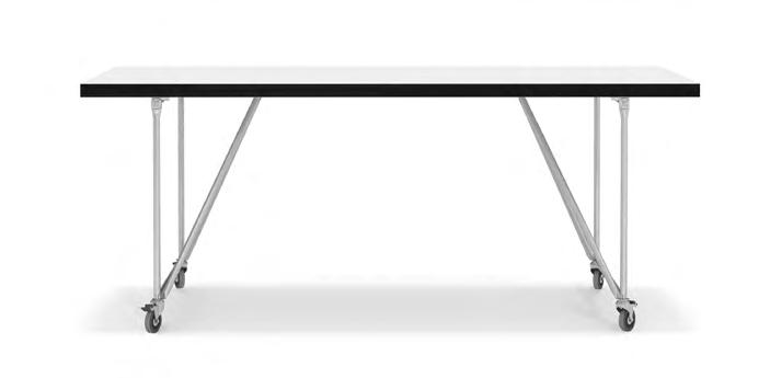 Das Gestell aus gebürstetem Edelstahl ist klappbar, sodass die Tische bei Nicht-Gebrauch praktisch und platzsparend gelagert werden können.