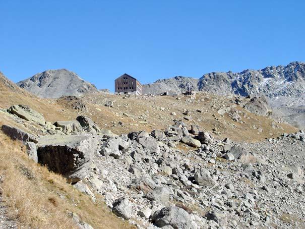 Noch ein letzter Effort und wird sind oben bei der Kesch-Hütte, mit 2625 m der.