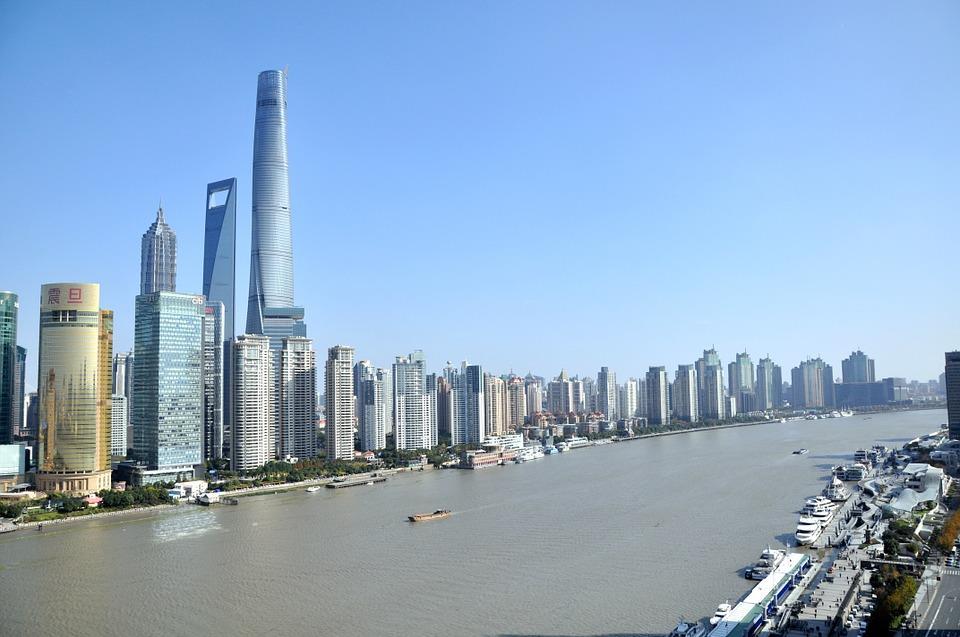 Shanghai Tower, China 632 m, somit zweithöchste Gebäude der Welt Umsetzung BIG BIM Simulationen u.a. Wind Reflektion Glasfassade Energiebedarfe.