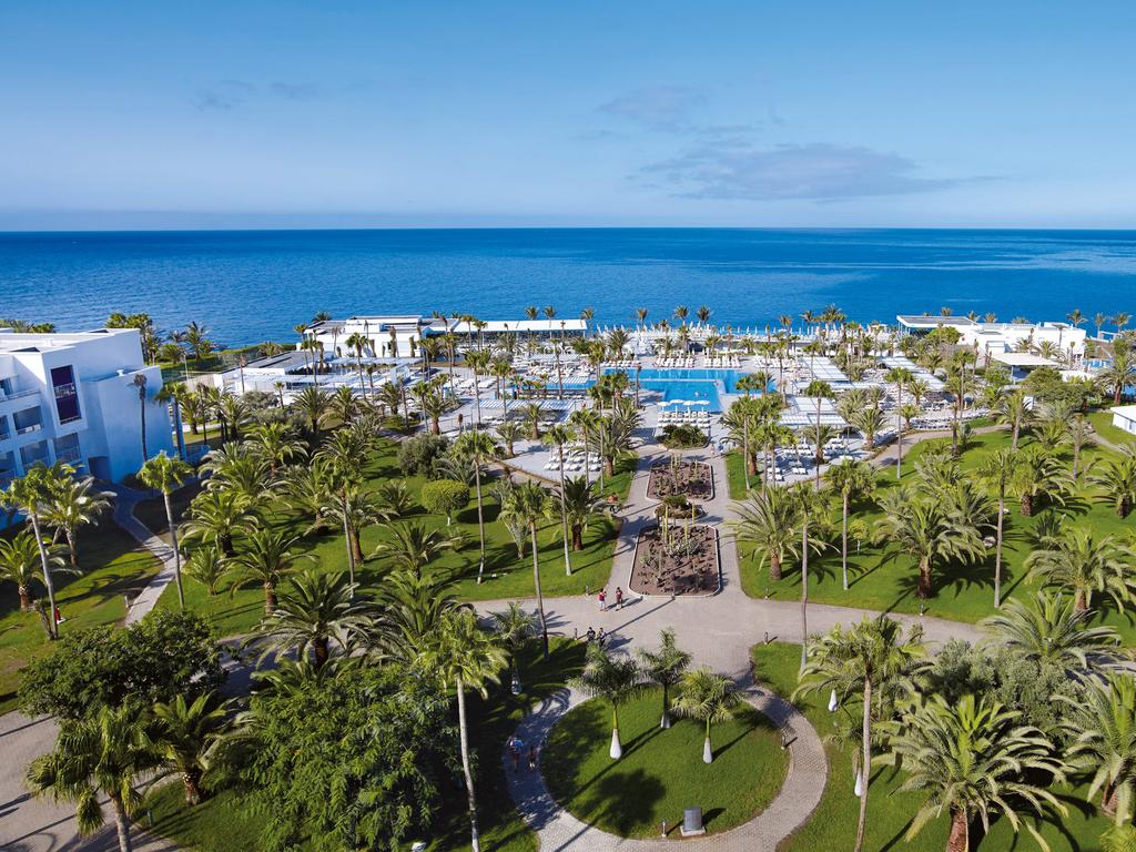 ClubHotel Riu Gran Canaria. Gehobene Kategorie. Ihr Hotel Das Hotel ist ruhig gelegen. Der öffentliche Sandstrand befindet sich ca. 1 km entfernt.