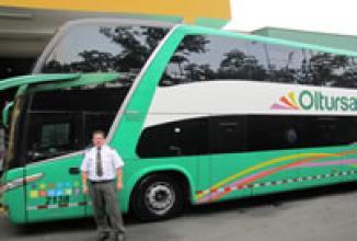 Hier besteigen Sie einen nicht privaten Bus, der Sie in gut acht Stunden von Lima nach Huaraz bringt.