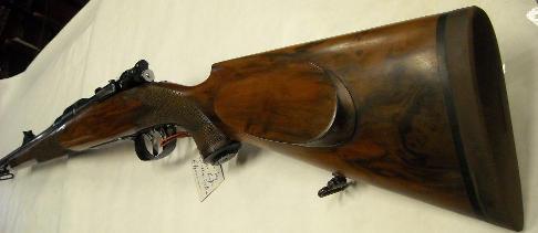 weight:3,80kg Preis/Price: 2.400,- R 18/2 Repetierbüchse Mauser, Kal..300 Win. Mg.