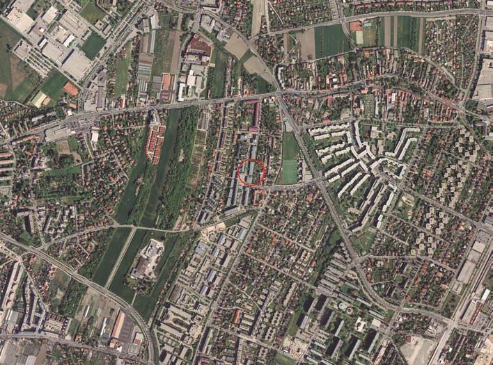 53/ Satzingerweg A (1210 Wien, Viehtriftgasse 9) Celková plocha ha 0,39 Plocha parcely netto, ha 0,33 Zastavaná plocha ha 0,17 Stupeň zastavanosti % 52 Hĺbka traktu budov m 16-25