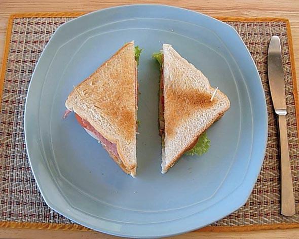 Schinken-Käse-Sandwich Toasted bread with ham