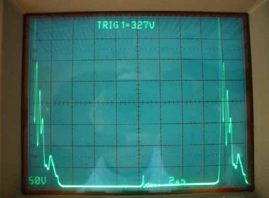 12 Punkt ZERO: sich addierende RE-Wellen am Beginn des Impulses bei 2 Pulsfrequenzen Bild 12 zeigt das Signal, wenn die Steuerspulen mit zwei Frequenzen gepulst werden.