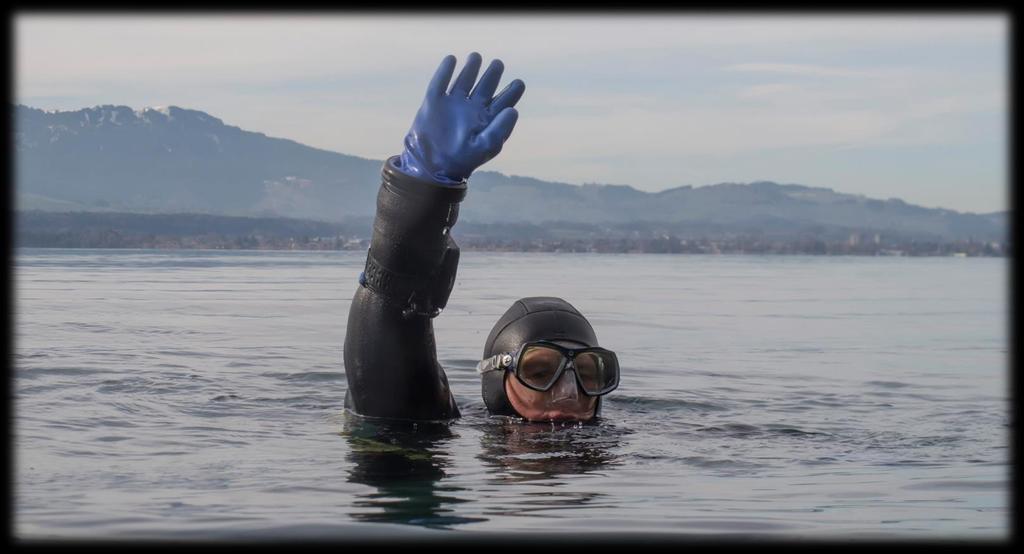 Rescue Diver Du lernst die Theorie und Praxis um Probleme und Tauchunfälle zu vermeiden und Probleme Unter- und Überwasser zu lösen.