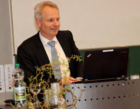 Personen Im August 2016 wurde Dr.-Ing. Christian Obermann in einer Feierstunde die Honorarprofessur der Universität Paderborn verliehen.