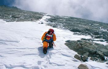 GERLINDE KALTENBRUNNER PORTRÄT Broad Peak (8047 m) gemeinsam zu besteigen.