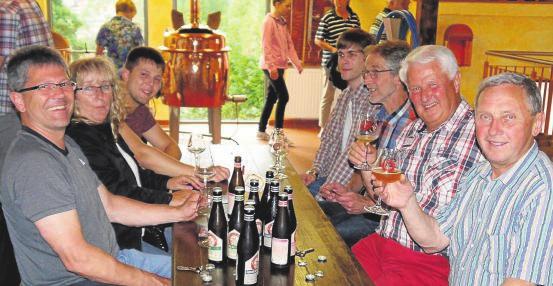 Malsfeld Felsberg Melsungen Morschen 04.07.2016 Bierpremiere mit Schorsch Zahlreiche Besucher beim 13. Brauereifest in Malsfeld Schreckschuss rockte VON GERT HIRCHENHAIN MALSFELD.