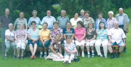 SENIORENBUND ALLHARTSBERG Seniorenurlaub in Laimbach 28 Senioren der OG Allhartsberg verbrachten vom 21. bis 28. Juli 2014 ihren Urlaub in Laimbach im südlichen Waldviertel.