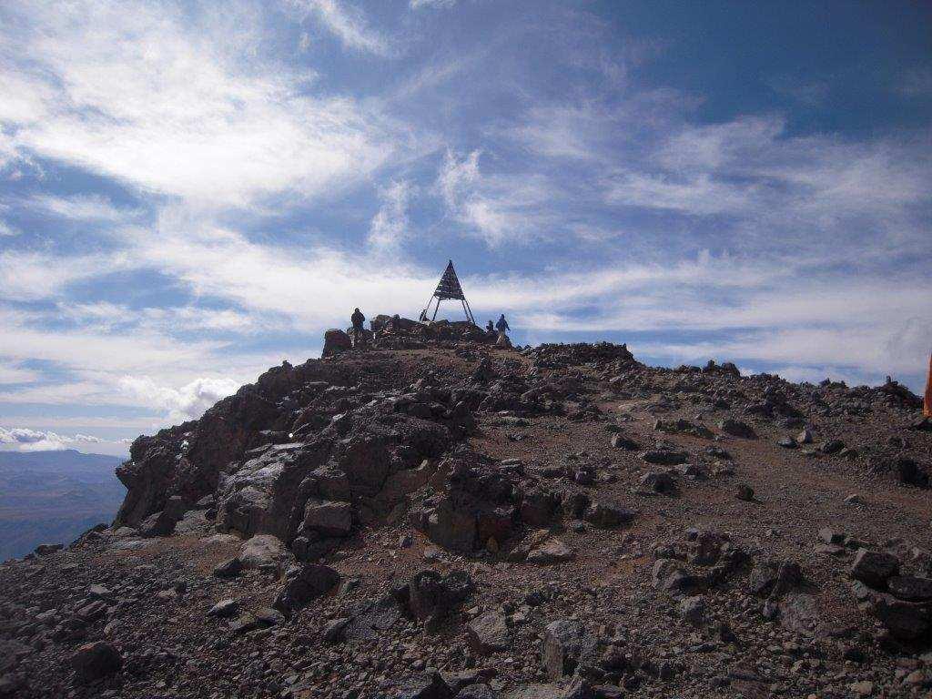 7. Tag: Aremd 1.880m Imlil Marrakesch Nach einer Stunde Wanderung wird Imlil erreicht. Eine abwechslungsreche Trekkingtour geht zu Ende. Fahrt nach Marrakesch, Rest des Tages zur freien Verfügung.