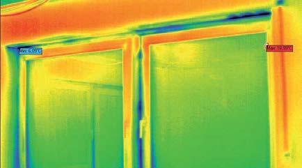 Denn der Rollladen genauer gesagt die Luftschicht zwischen Fenster und Rollladen wirkt in der kalten Jahreszeit zusätzlich wärmedämmend.