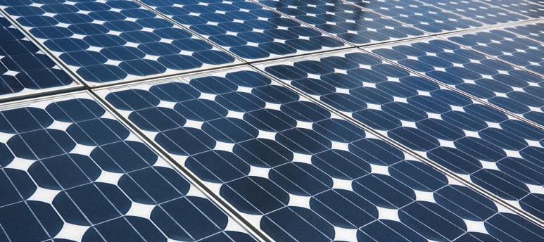 6.5 Photovoltaik-Anlage (optional) Symbolbild Wir installieren Ihnen auf Wunsch Ihr eigenes Solarkraftwerk auf Ihr ELK Haus: Eine Photovoltaik- Anlage nutzt die kostenlose Energie der Sonne.