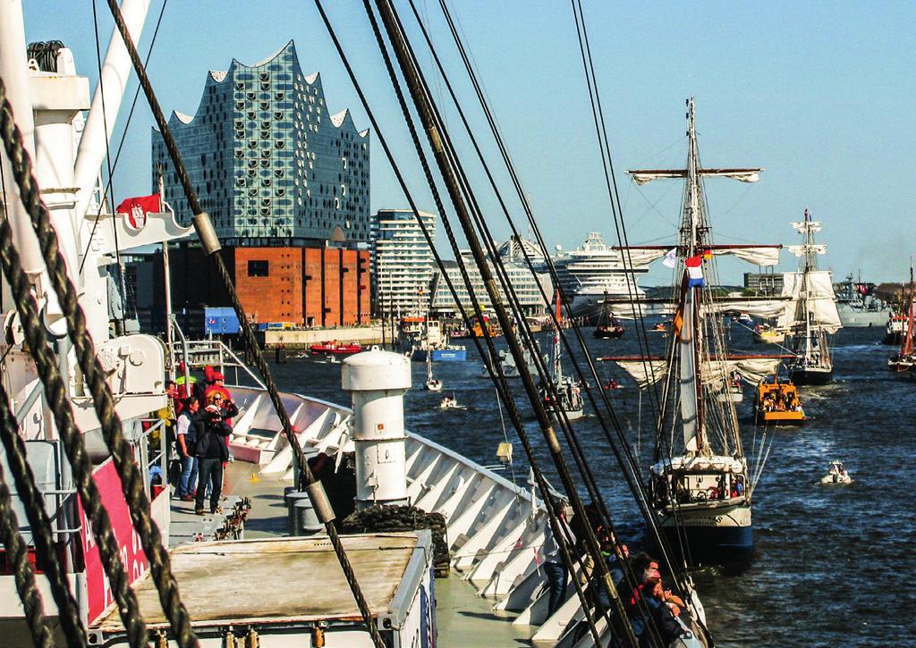 Mit dabei sind imposante Großsegler, Fregatten, Motorund Segelyachten und die CAP SAN DIEGO als Traditionsund Museumsschiff.