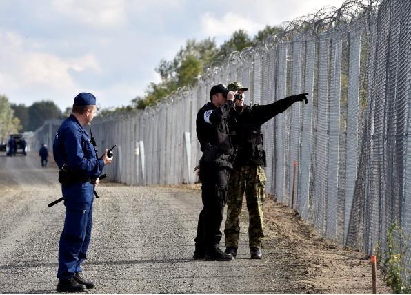 Asylpolitik international EU leitet Verfahren gegen Ungarn, Polen und Tschechien ein Die EU Kommission hat gegen Ungarn, Polen und Tschechien ein Vertragsverletzungsverfahren eingeleitet, weil diese