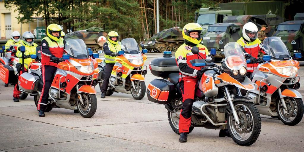 Personal Die Einsatzkräfte in der TE-EM wirken aufgrund der spezifischen Eigenschaften von Motorrädern immer als Visitenkarte der JUH nach außen.