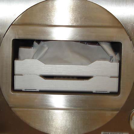 Tray mit Prüfkörpern, Implantat-Set in Folienverpackung Position der Sensoren: 1 Türnähe im unteren Tray 2 Türnähe