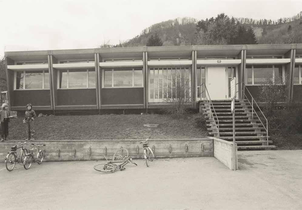 Variel Pavillon erbaut zwischen 1963 1971 3 Variel Pavillon Rebenweg (heute: Spezialräume für das Schulhaus Falletsche / Gemeinschaftszentrum Leimbach) Baujahr 1967 3 Im Sinne einer technischen