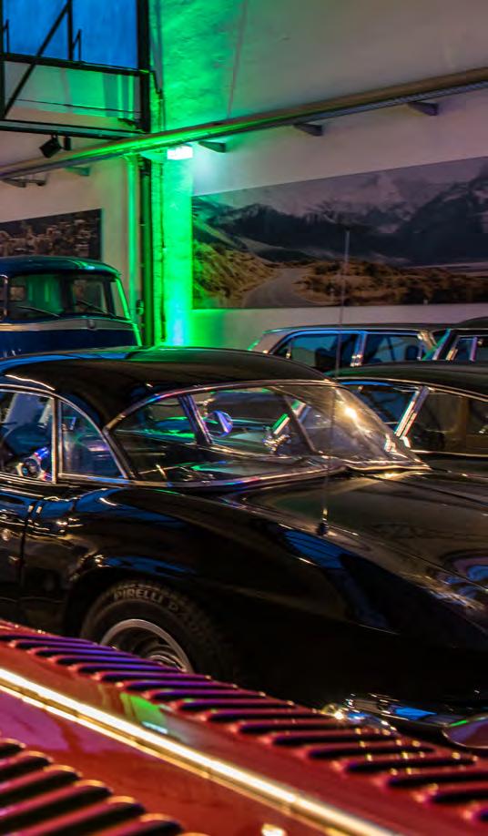 Come Together Die Classic Car Lounge ist für