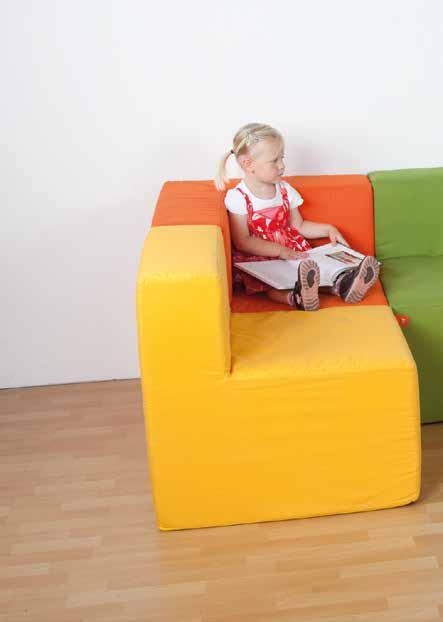 14.4 BUNTE SITZECKEN Unsere bequemen Sitzpolster mit Rückenlehne eignen sich für Kinder jeden Alters zum