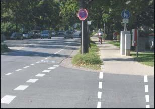 Gute und sichere Infrastruktur Kombination Schutzstreifen und Gehweg/Radverkehr frei